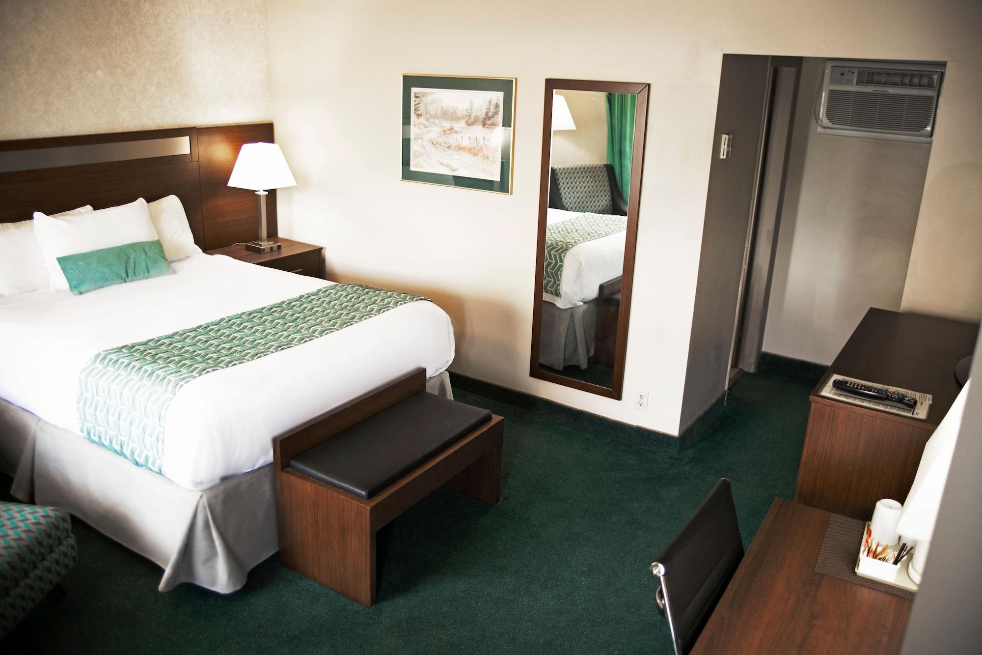 ホテル Ramada By Wyndham クイネル エクステリア 写真