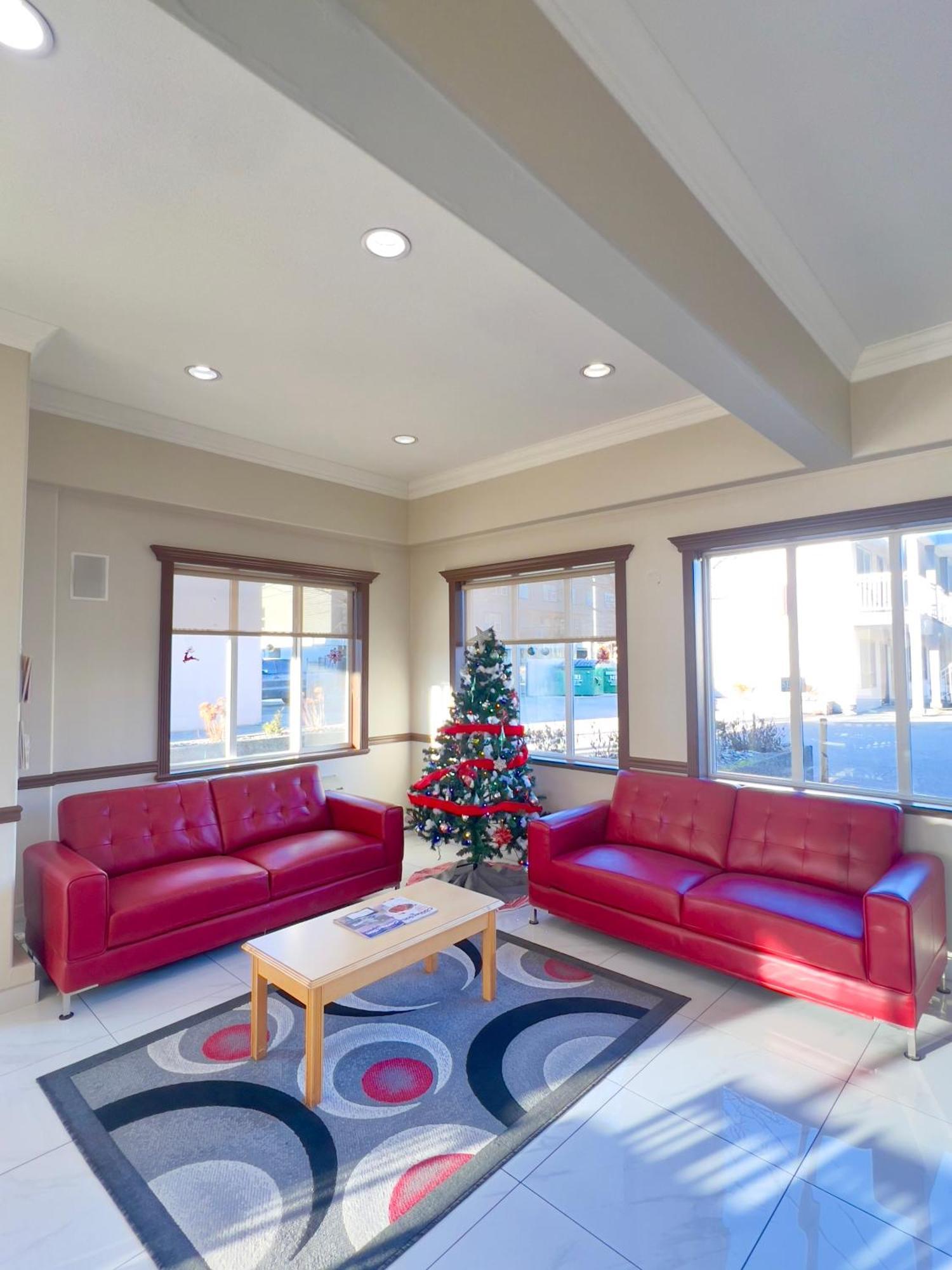 ホテル Ramada By Wyndham クイネル エクステリア 写真